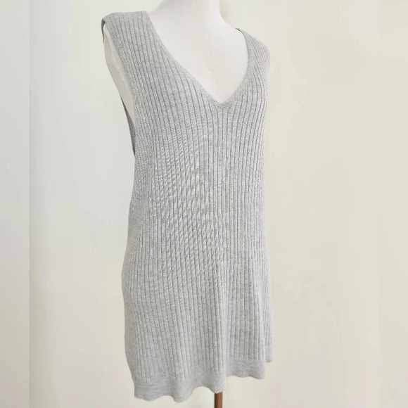 || SOFT SURROUNDINGS || grey tank top,  ribbed, v neck, sweater, sleeves, XL - Picture 5 of 7